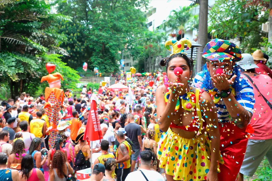 Prefeito é condenado por fraude em licitação no carnaval