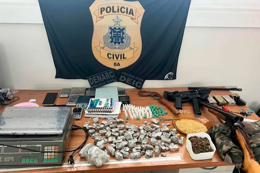 Homem é preso em operação que desarticulou laboratório de drogas em Arraial d’Ajuda Homem é preso em operação que desarticulou laboratório de drogas em Arraial d’Ajuda