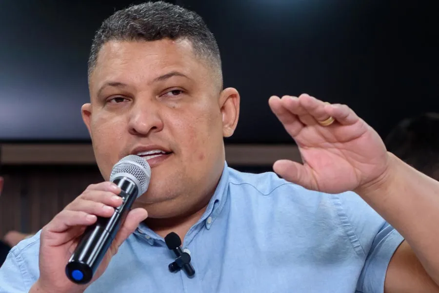 Jonatas, presidente da Câmara e o árduo caminho para ser independente. Vai conseguir? Jonatas, presidente da Câmara e o árduo caminho para ser independente. Vai conseguir?