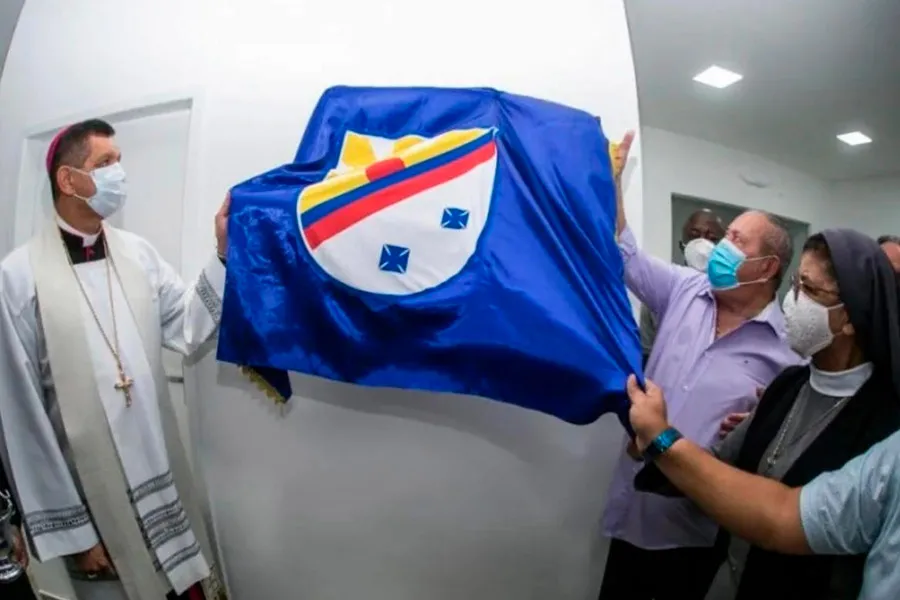 Absurdo! O que o Prefeito Belitardo e primeira-dama-prefeita Penélope tem contra a Igreja Católica?! Que falta de respeito hein! Absurdo! O que o Prefeito Belitardo e primeira-dama-prefeita Penélope tem contra a Igreja Católica?! Que falta de respeito hein!