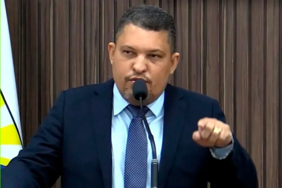 Ufa, até que enfim! Há tempos não surgia um vereador que indicasse projeto de real benefício para a população