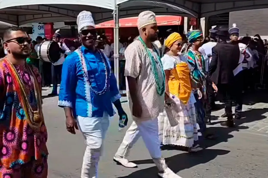 O 7 de setembro teixeirense comemorou a Independência exaltando a Pomba Gira Cacurucaia e o orgulho LGBTQIA+ O 7 de setembro teixeirense comemorou a Independência exaltando a Pomba Gira Cacurucaia e o orgulho LGBTQIA+