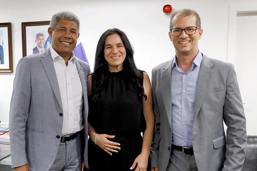 Penélope e “marcelo cpi” deram um “bico” na direita, traíram ACM e, agora no PDT, são da esquerda 