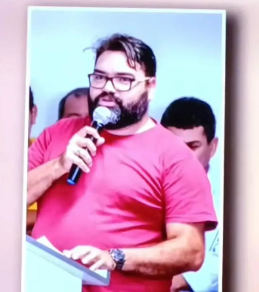 ESCÂNDALO CORRUPÇÃO: Jornal da Manhã da TV Bahia (Rede Globo) acusa Sec. Min. de Teixeira - David Loiola de fraudar shows – Falta gente na história! ESCÂNDALO CORRUPÇÃO: Jornal da Manhã da TV Bahia (Rede Globo) acusa Sec. Min. de Teixeira - David Loiola de fraudar shows – Falta gente na história!